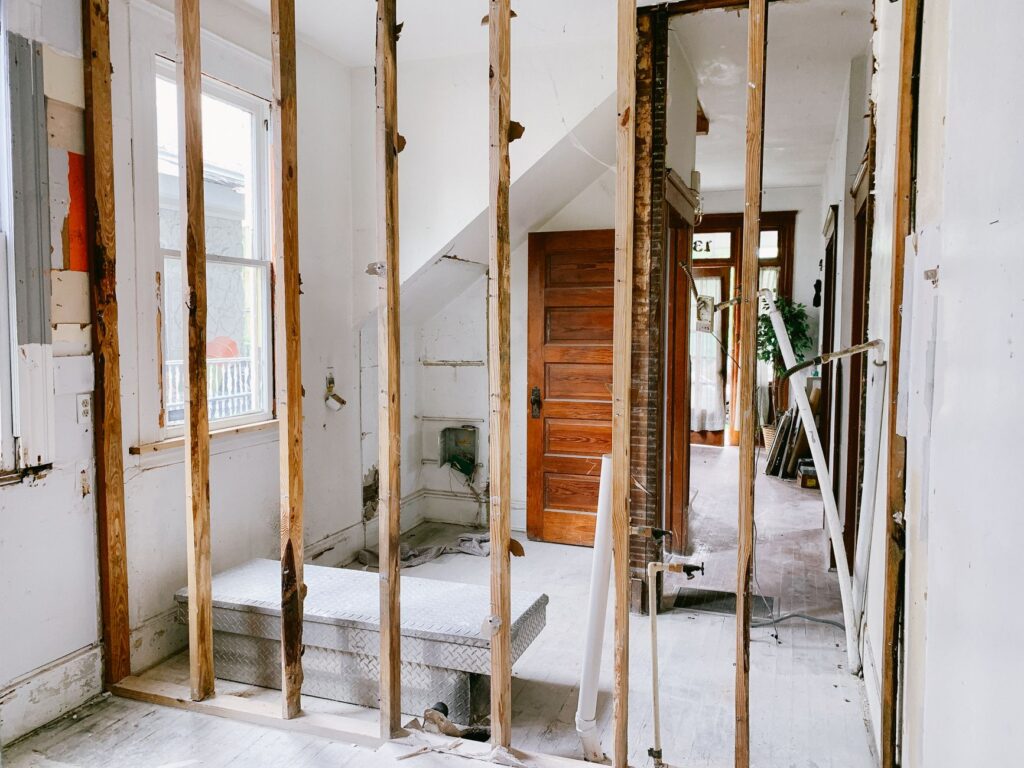 Prioridades para rehabilitar viviendas antiguas y mejorar eficiencia y habitabilidad